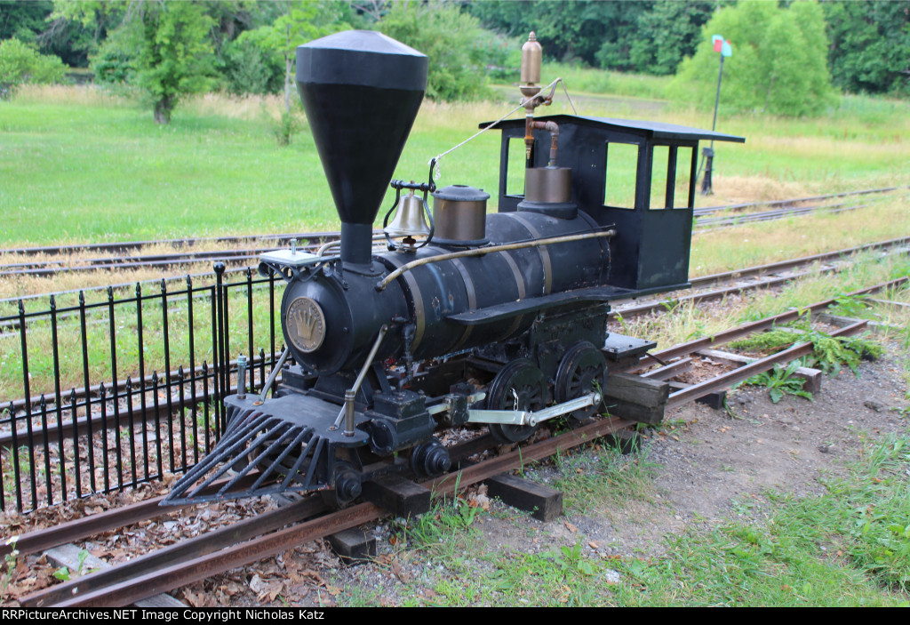 Unknown Crown 4-4-0 Locomotive